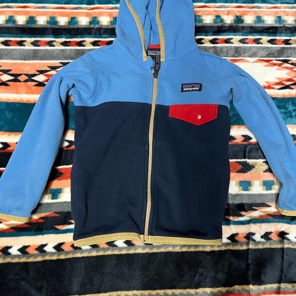 Patagonia Blue and Black Sweatshirt with Stand-Up Collar